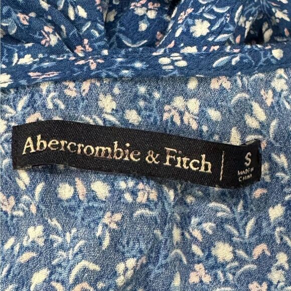 Abercrombie and Fitch Blue Floral Keyhole Jumpsuit Women’s Small - Picture 3 of 5